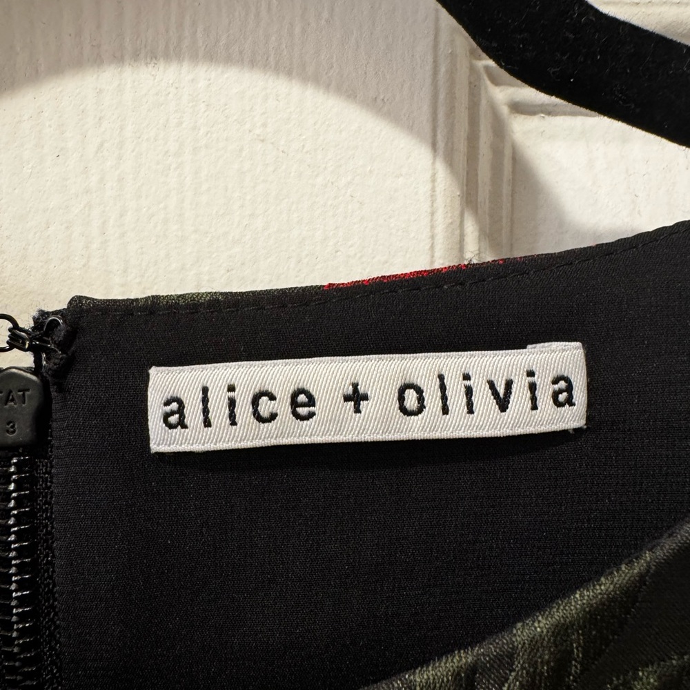 Alice + Olivia Black Floral Jacquard Babydoll Dress with Red & Blue Tulips - Picture 10 of 12